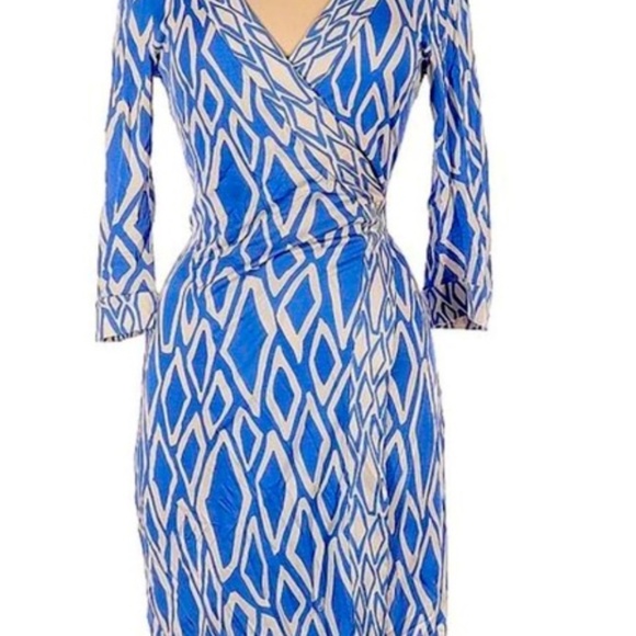 Size 8 Diane Von Furstenberg (DVF) Julian Blue & White Wrap Dress - Picture 1 of 7
